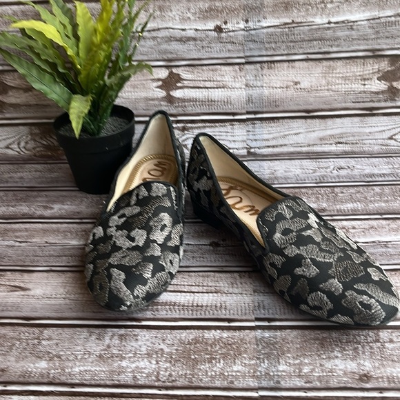 Sam Edelman Shoes - Sam Edelman Black and Gray Patterned Pointed toe Loafers size 7.5